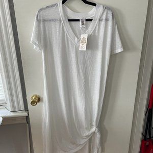 White Becca Swim coverup T-shirt dress, side slits, Size XS-S NWT! Never Worn!